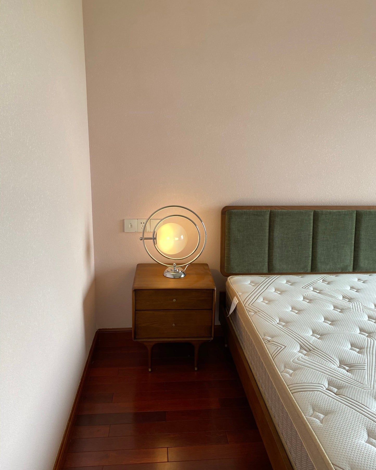 CosmicGlow - Table Lamp with Cosmic Design and Subtle Lighting