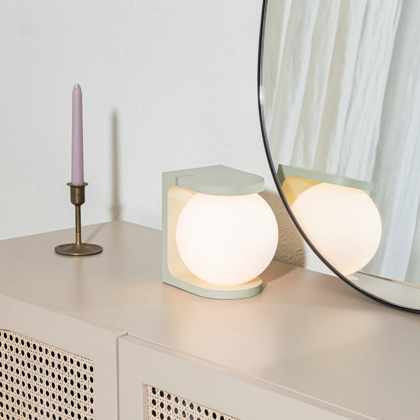 SleekLume - Ambient Table Lamp