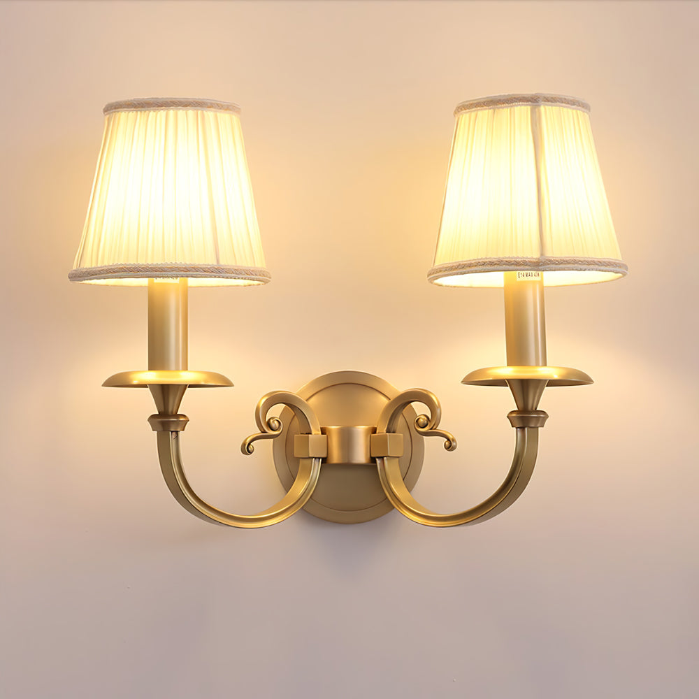 GlowRoyale – Elegant Gold Wall Lamp for Regal Lighting