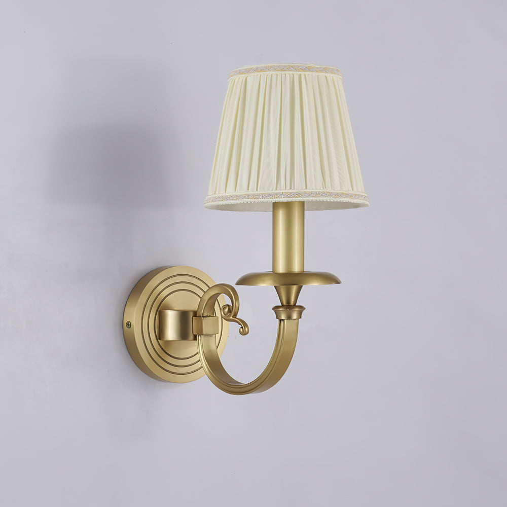 GlowRoyale – Elegant Gold Wall Lamp for Regal Lighting