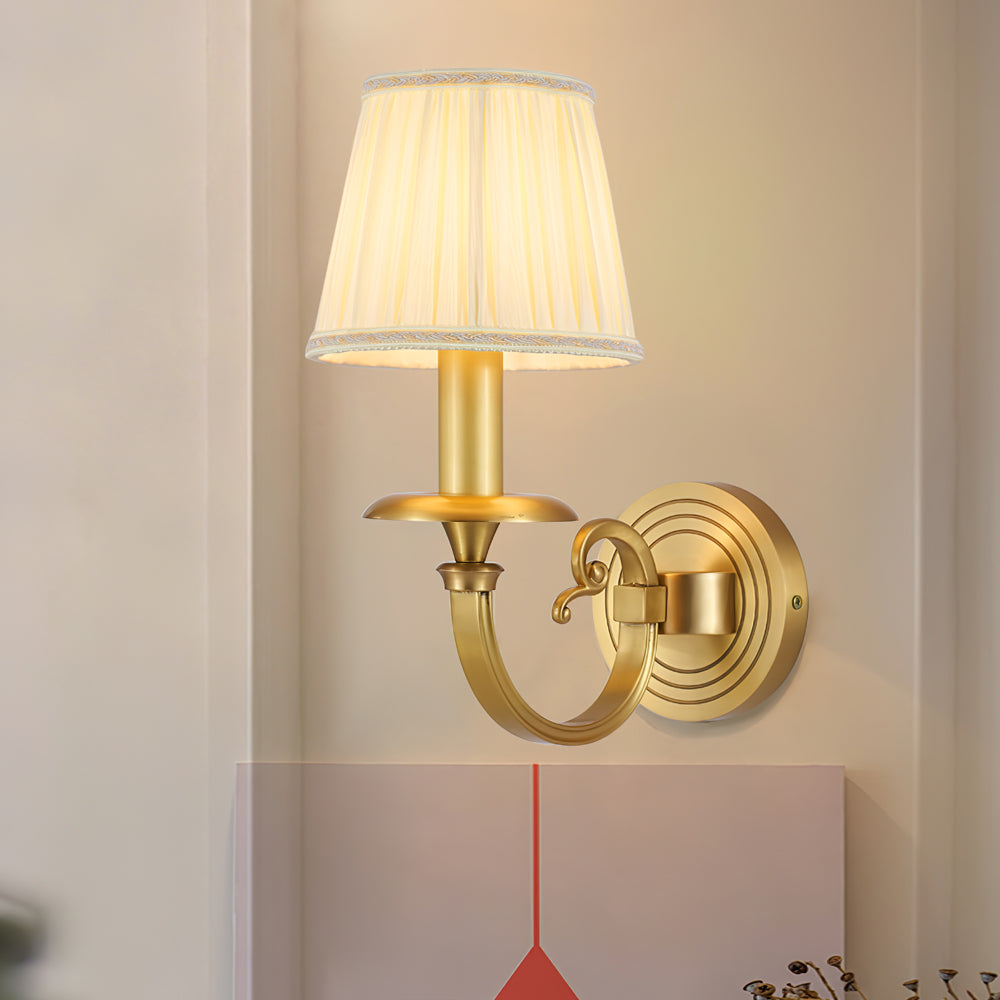 GlowRoyale – Elegant Gold Wall Lamp for Regal Lighting