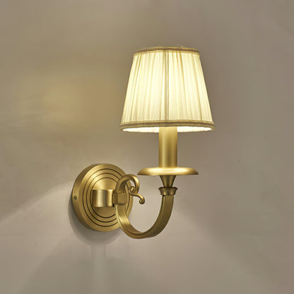 GlowRoyale – Elegant Gold Wall Lamp for Regal Lighting