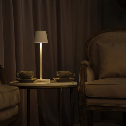 PoldLight – Modern LED Table Lamp with Charging Capability