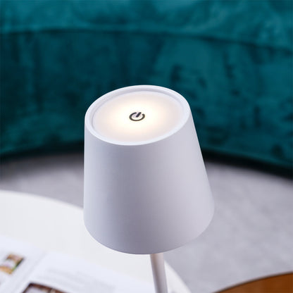 PoldLight – Modern LED Table Lamp with Charging Capability