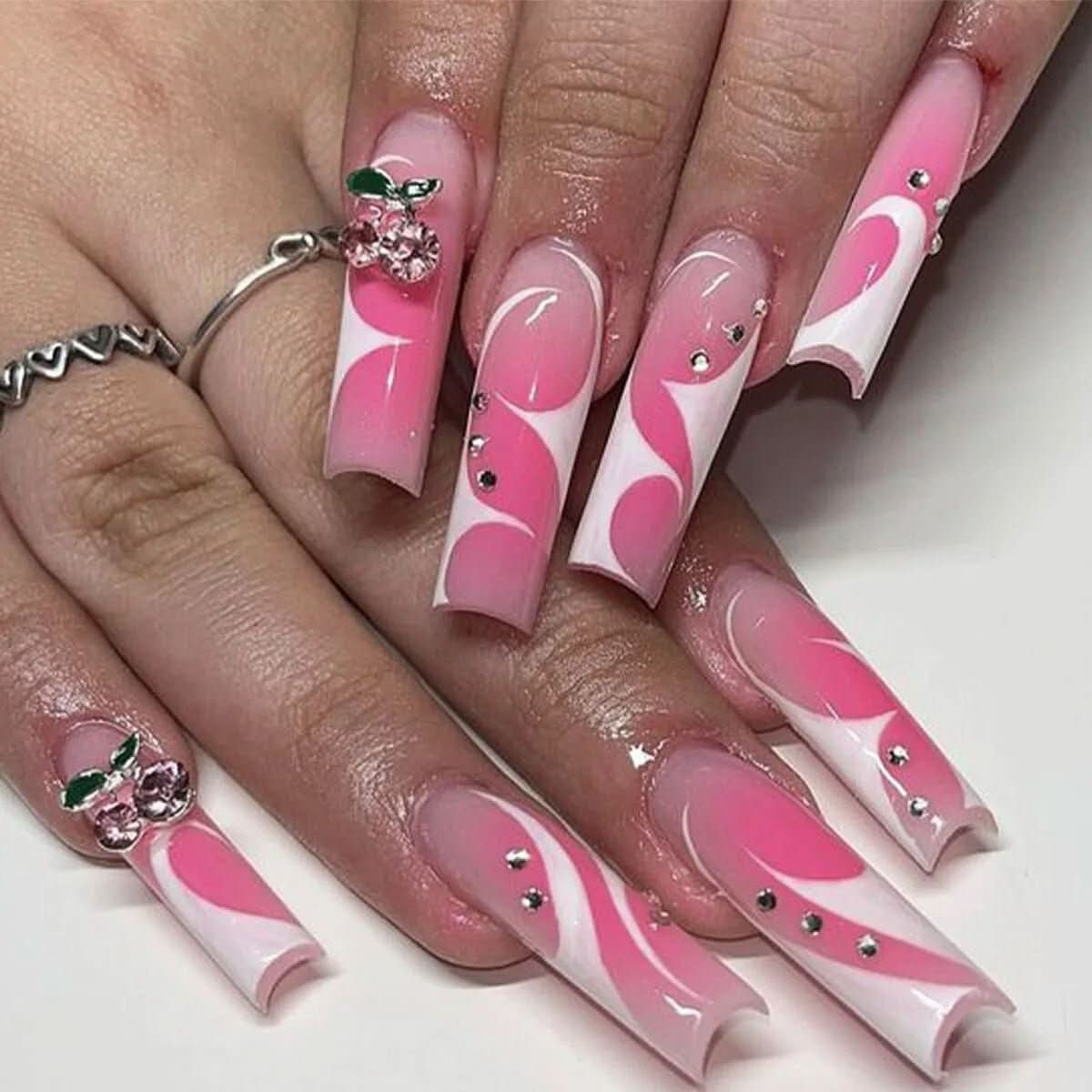 Presson Chic – 24 pink nail polishes with designs | Quick to apply & elegant for any occasion 8