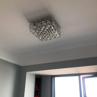 PrismLuxe - Plafonnier au design sophistiqué et à l'illumination changeante