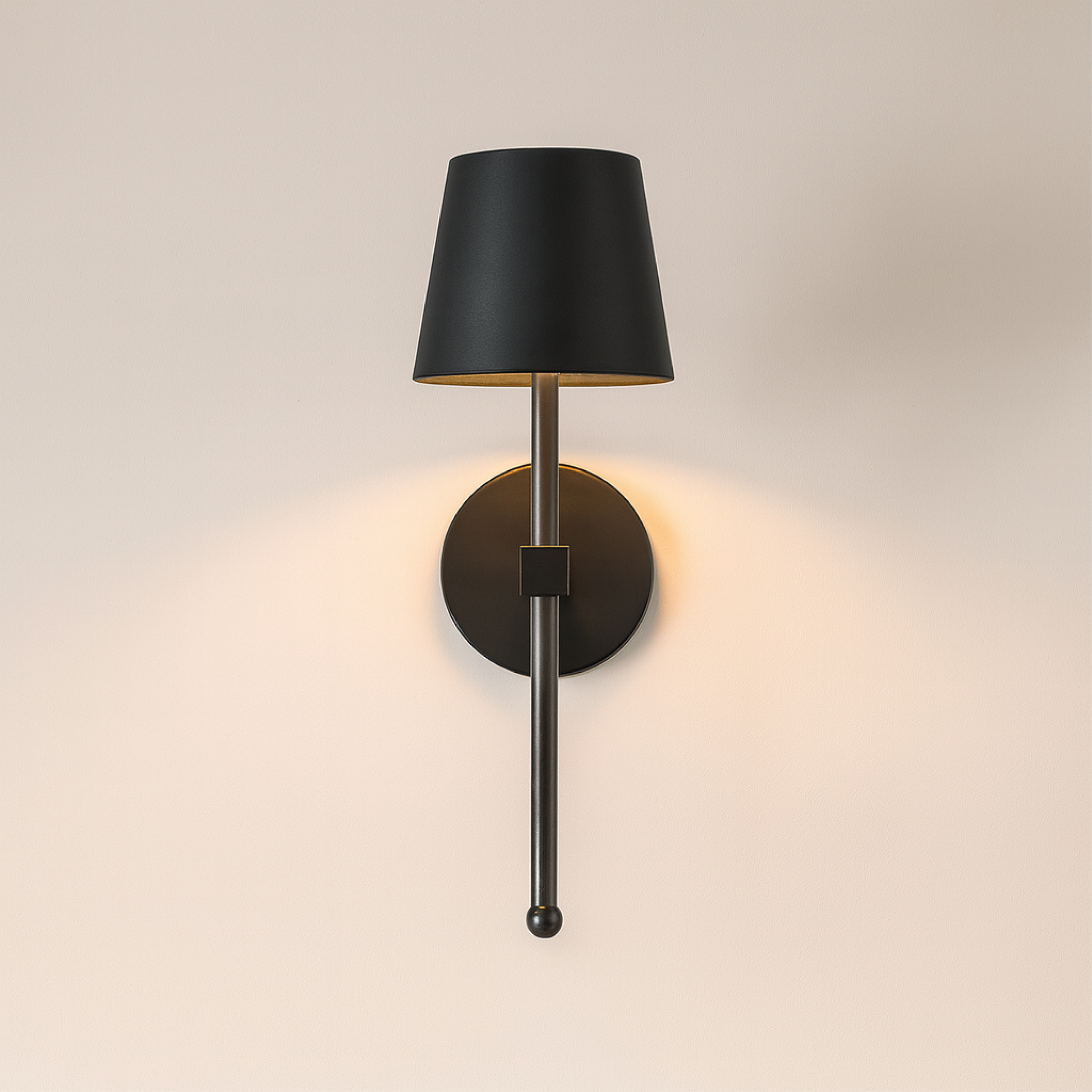 Rechargeable wireless wall lamp 4