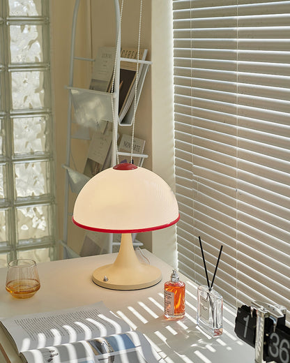 MushroomRadiance - Table Lamp with Sleek Base and Soft Lighting