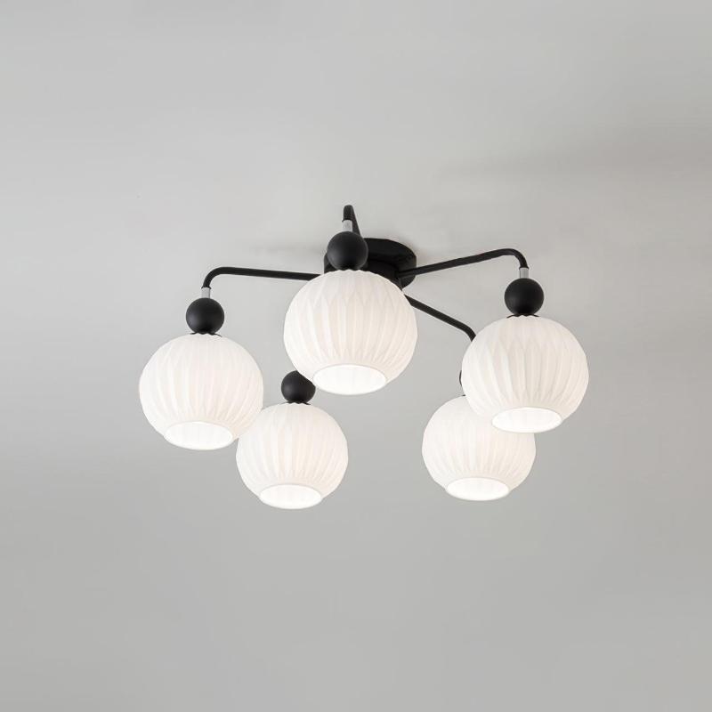 LuxeAura - Loftlampe med Renee-inspireret design og varmt lys