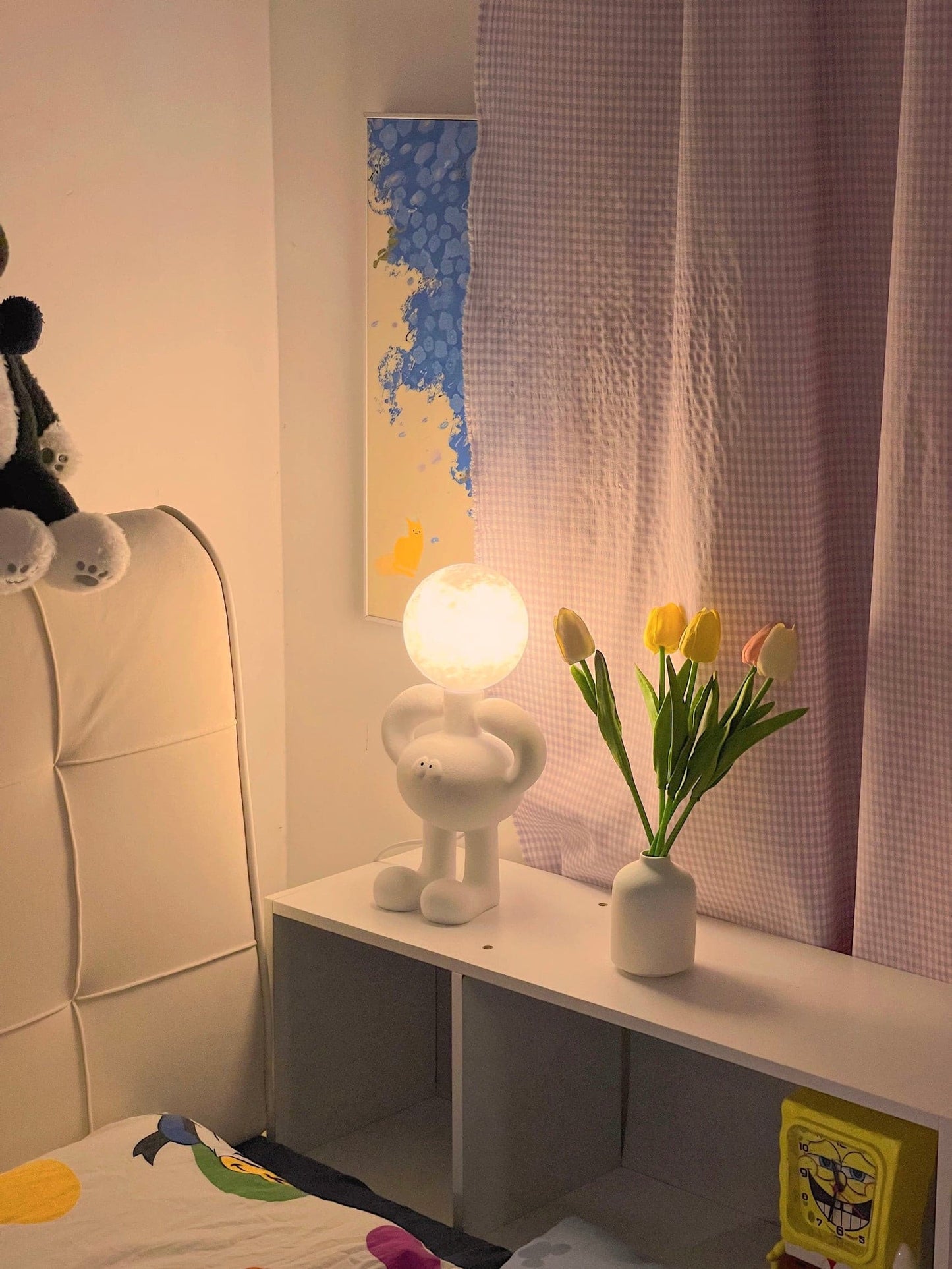 RoboLuxe - Lampada da Tavolo con Design Ispirato ai Robot e Illuminazione Accogliente