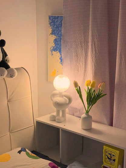 RoboLuxe - Lampada da Tavolo con Design Ispirato ai Robot e Illuminazione Accogliente
