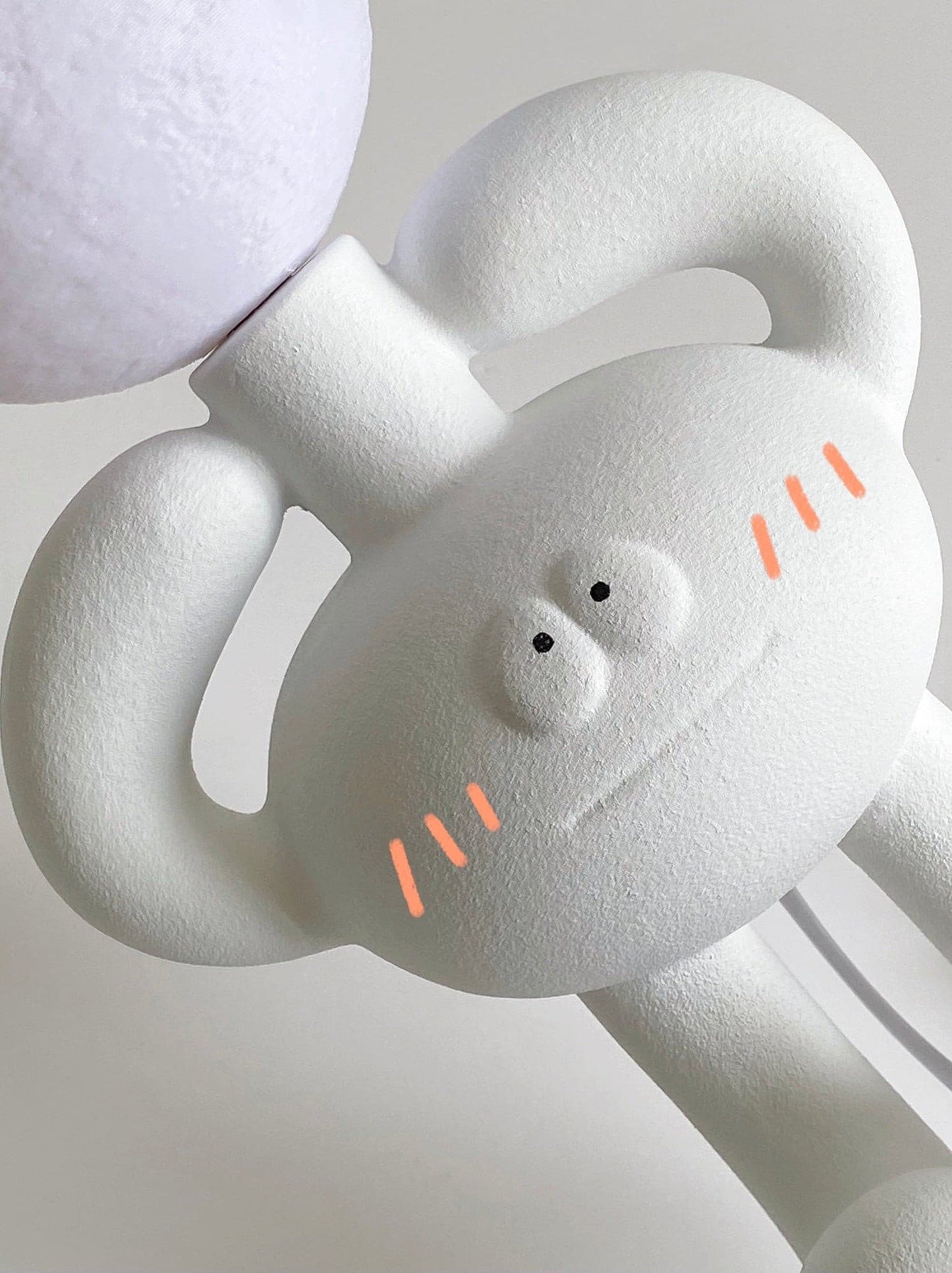 RoboLuxe - Lampada da Tavolo con Design Ispirato ai Robot e Illuminazione Accogliente