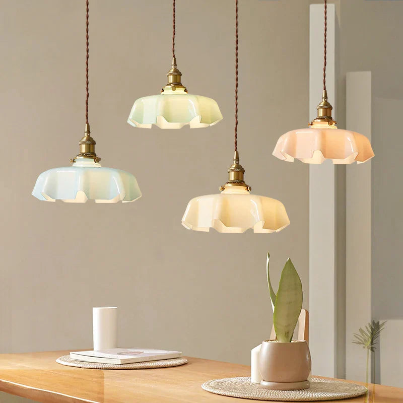 RadiantBrass – Sophisticated Pendant Light