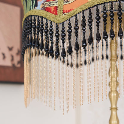 VintageBloom - Lámpara de Mesa en Motivo Floral Francés con Flecos