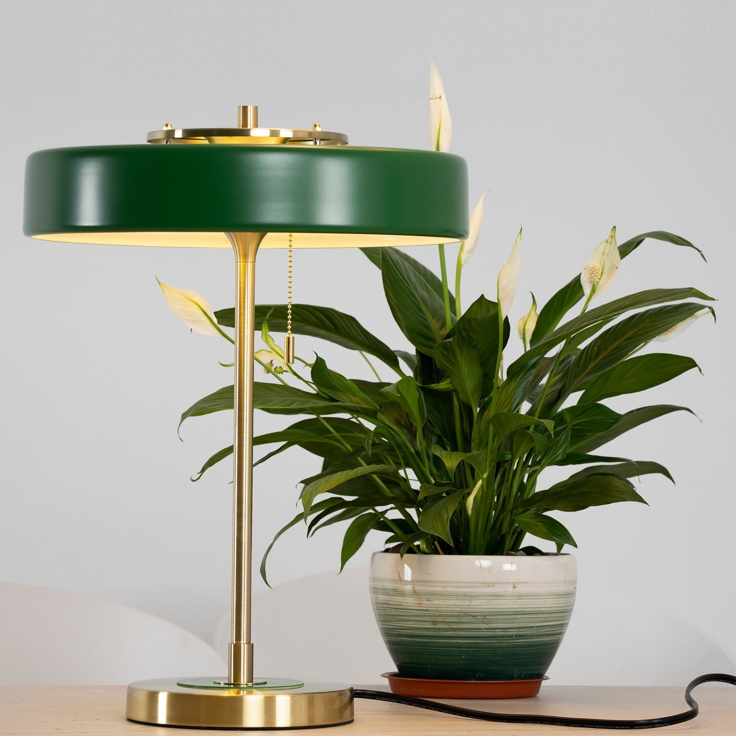 ElegantGlow – Timeless Metal and Acrylic Table Lamp