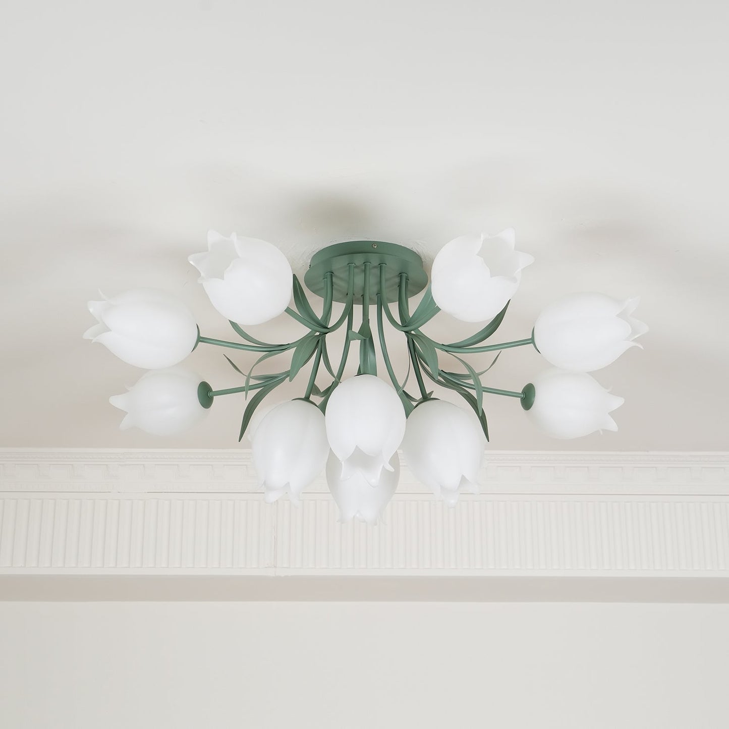 RickoRadiance - Loftlampe med sofistikeret stil og blød glød