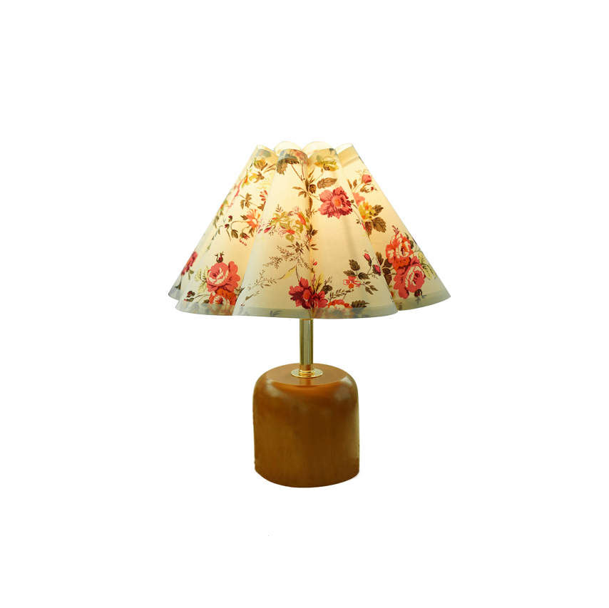 CharmeGlow - Vintage-Inspired Lamp with Soft, Warm Glow