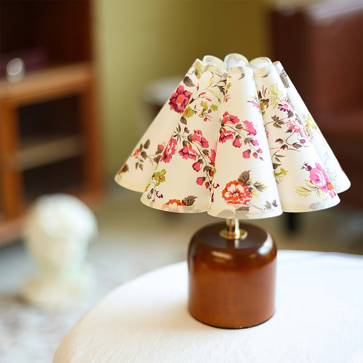 CharmeGlow - Vintage-Inspired Lamp with Soft, Warm Glow