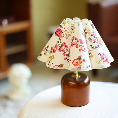 CharmeGlow - Vintage-Inspired Lamp with Soft, Warm Glow