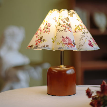 CharmeGlow - Vintage-Inspired Lamp with Soft, Warm Glow