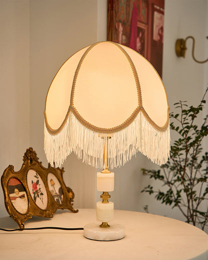 MarbleCharm – Lámpara de Mesa Rústica con Acento de Borlas