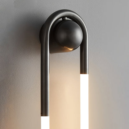GoldCurve – Minimalist Wall Light