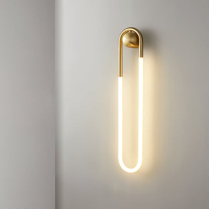 GoldCurve – Minimalist Wall Light