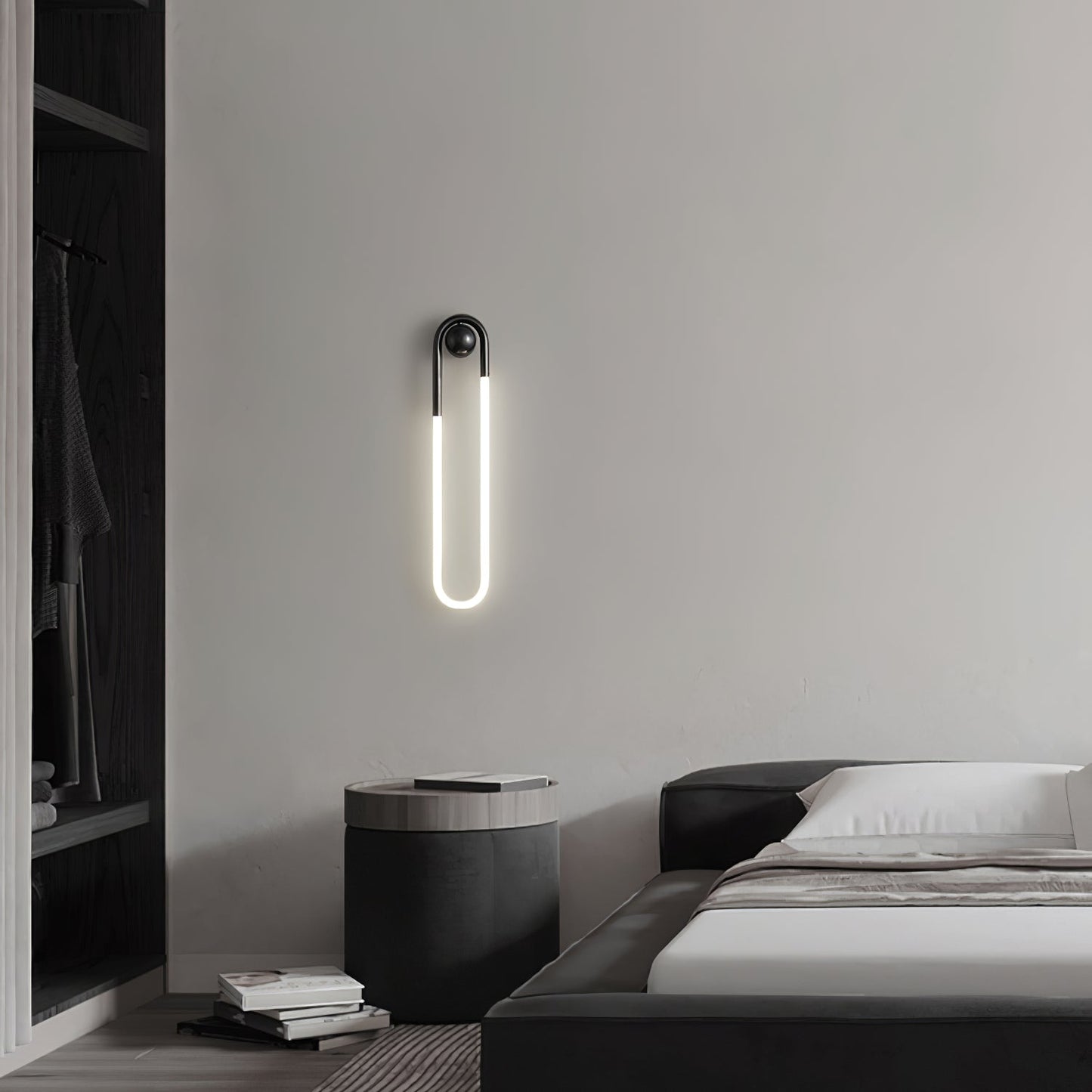 GoldCurve – Minimalist Wall Light