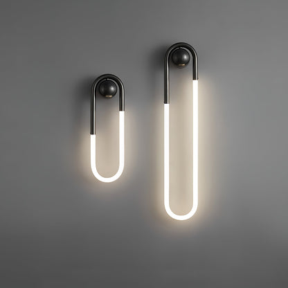 GoldCurve – Minimalist Wall Light
