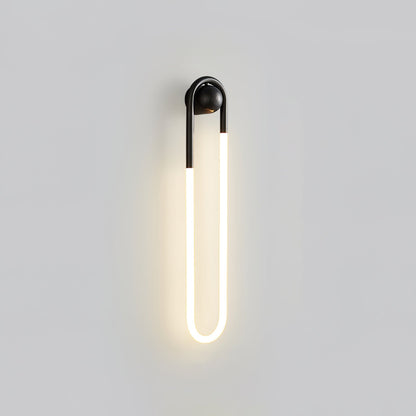 GoldCurve – Minimalist Wall Light