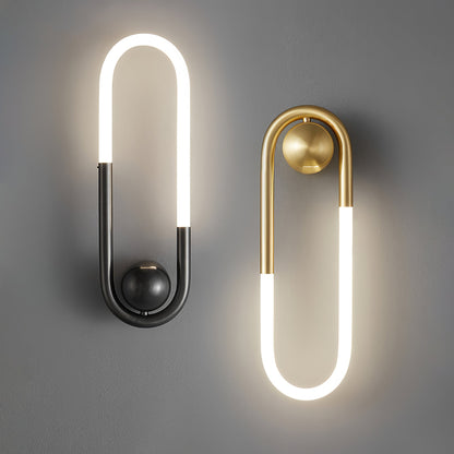 GoldCurve – Minimalist Wall Light