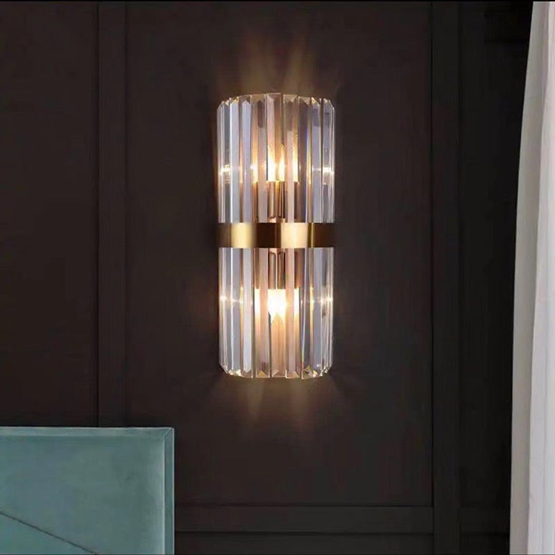 GoldenGleam – Elegant Gold Wall Light with Warm Glow