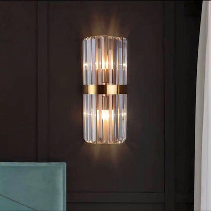 GoldenGleam – Elegant Gold Wall Light with Warm Glow
