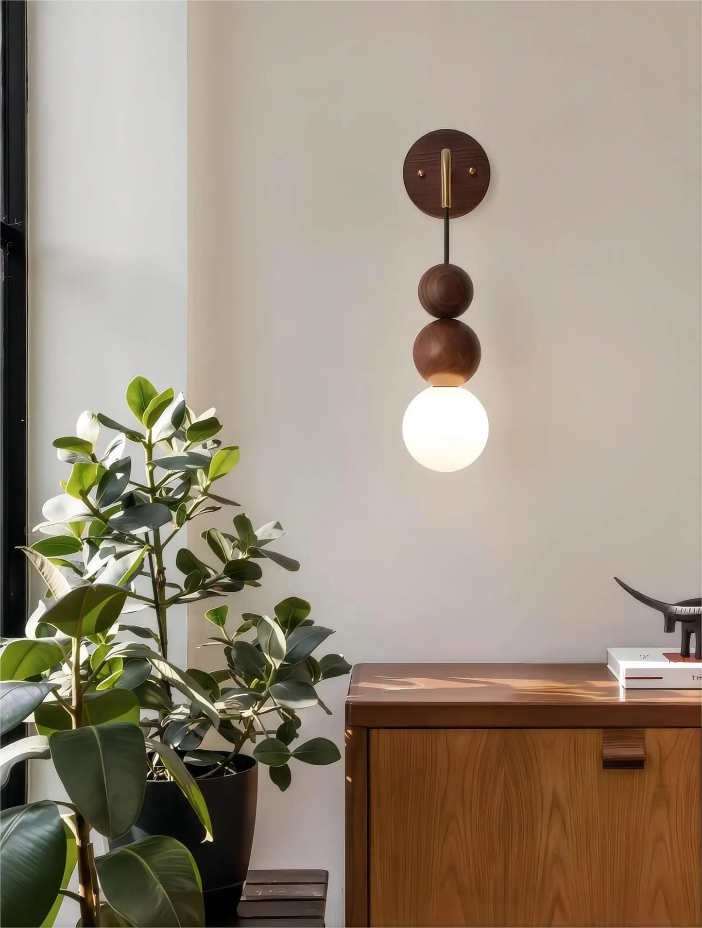 GradientLuxe – Modern Wall Lamp with Walnut and Gradient Glass