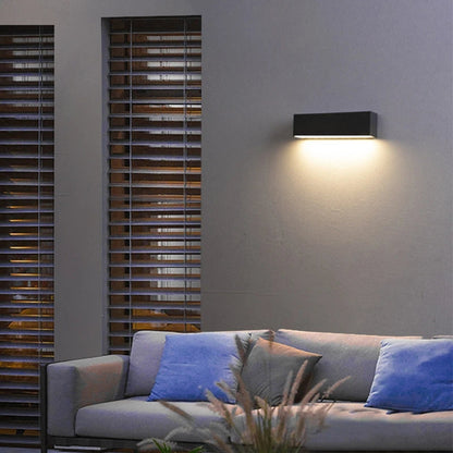 GardenLux – Elegant Wall Lamp for Garden with Luxurious Glow