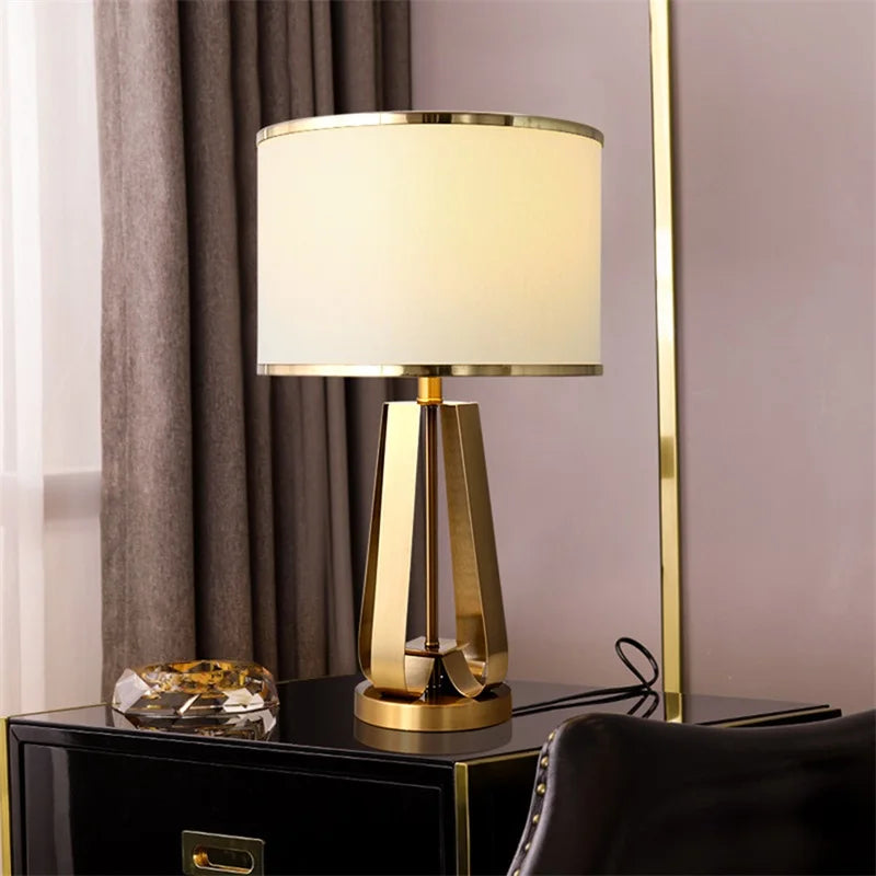 SimpLume – Sleek Modern Table Lamp