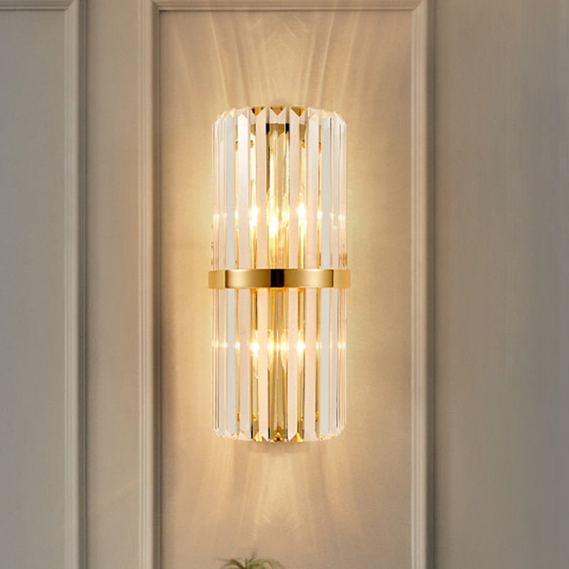 GoldenGleam – Elegant Gold Wall Light with Warm Glow