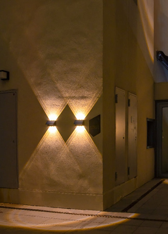 MotionBeam – Outdoor Wall Light with Motion Sensor