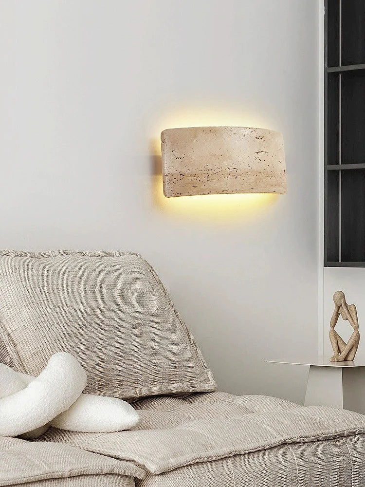StoneBeam – Minimalist Wall Lamp in Travertine