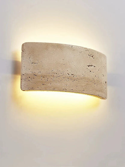 StoneBeam – Minimalist Wall Lamp in Travertine