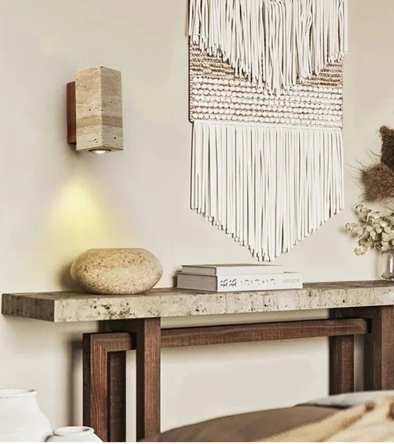 StoneGlow – Chic Wall Light Made with Natural Stone