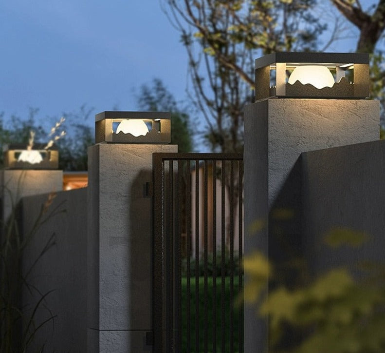 FenceGlow – Iluminación LED solar para paredes en espacios exteriores