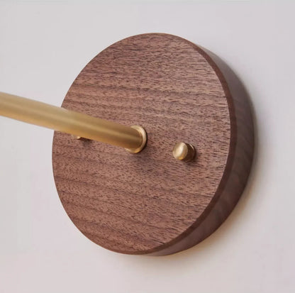 WalnutEdge – Modern Wall Lamp in Walnut and Brass