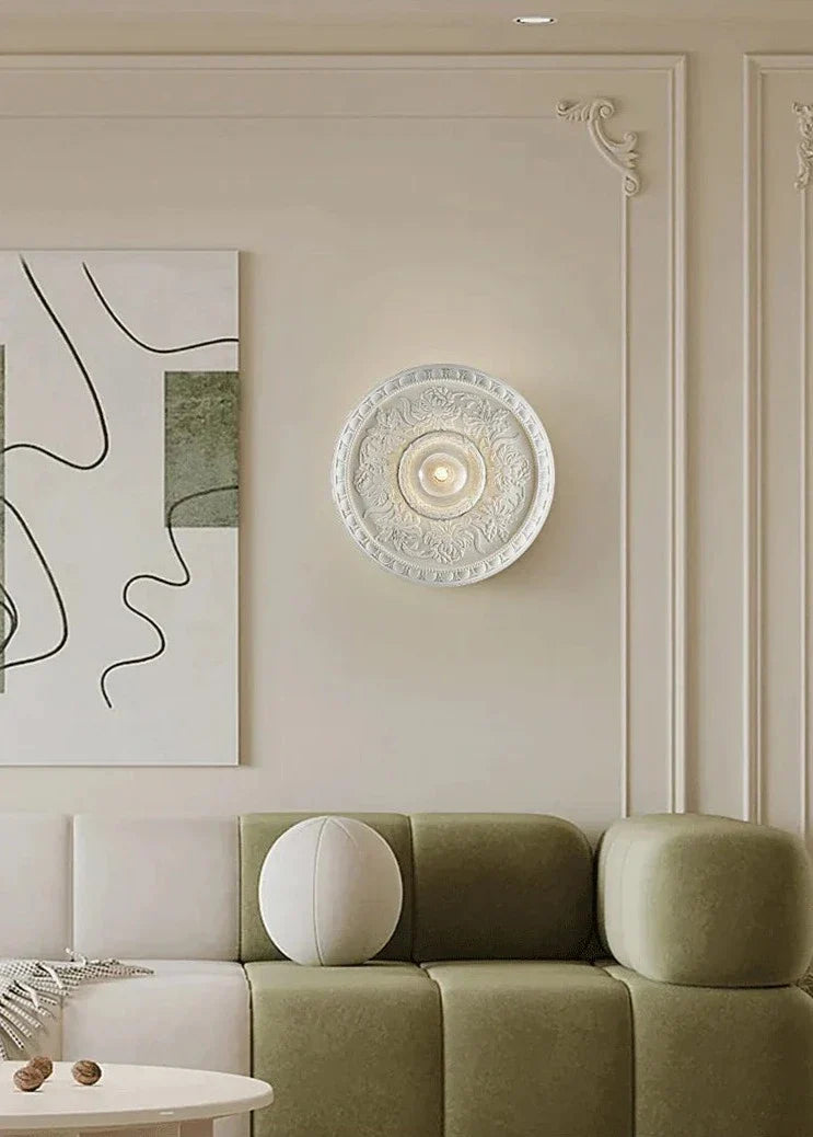 LuxeBeam – Classic Retro Wall Lamp for Exclusive Rooms