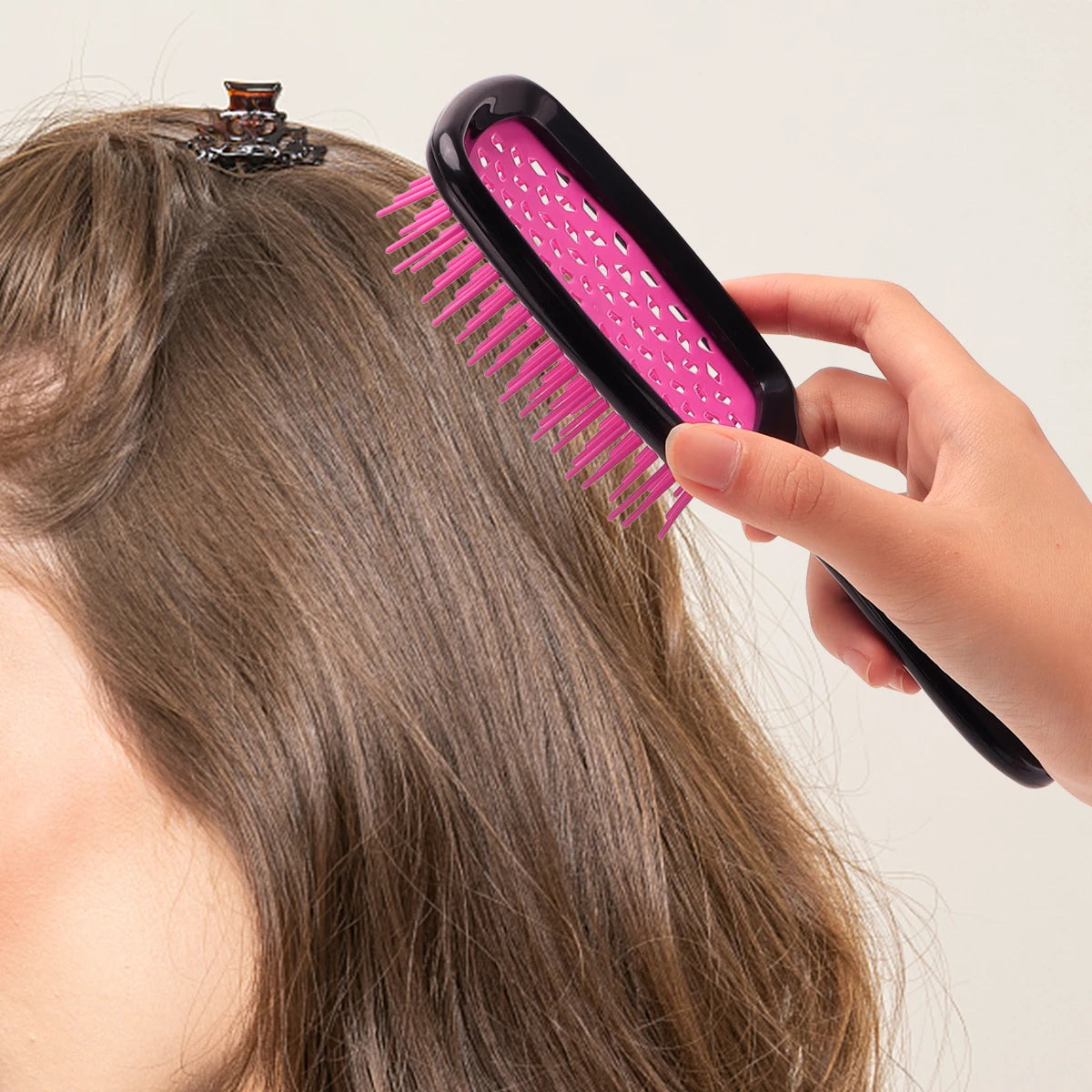 SilkBrush – ausgehöhlter Luftpolsterkamm für lockiges Haar und Styling