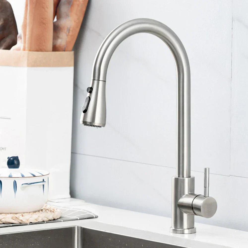 ObsidianFlow – Stylish Pull-Down Kitchen Tap