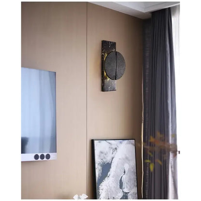 RockLuxe – Elegant Marble Wall Lamp with Timeless Charm