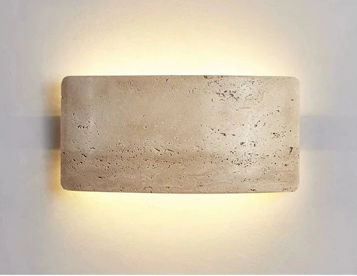 StoneBeam – Minimalist Wall Lamp in Travertine