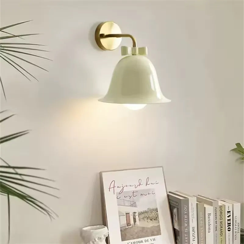 BellRing – Lámpara de Pared Elegante