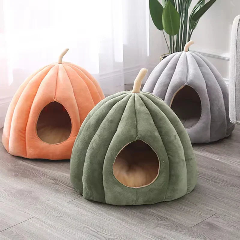 Pumpkinpaws Cozy Pumpkin-Shaped Cat Bed for Winter Comfort & Hygiene-2